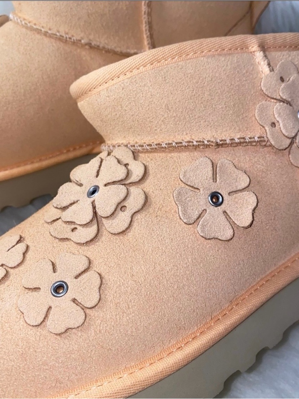 UGG Boots woman size 9 Floral New in box Truffle color